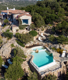 VILLA IN AFFITTO CALA DEI GINEPRI BAJA SARDINIA